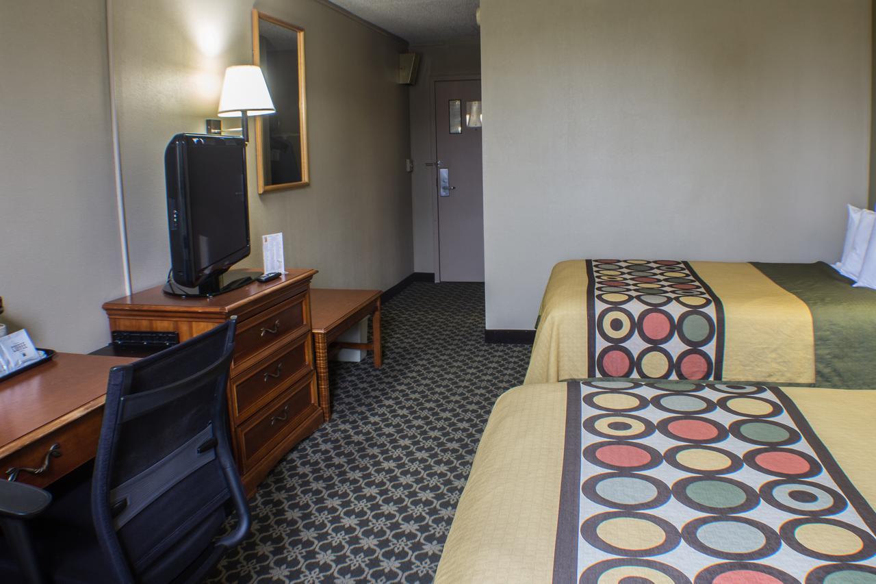 Lodge Econo Kearsarge